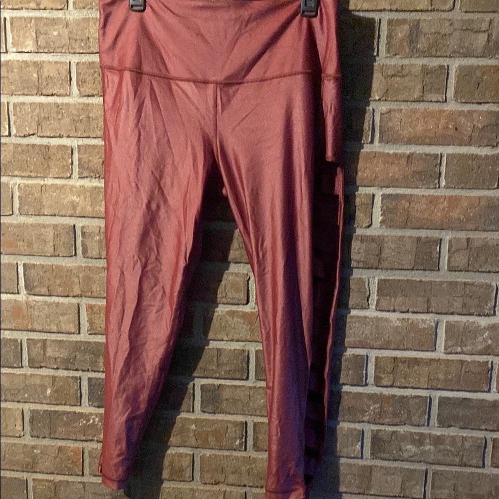 Victoria’s Secret Sport Stylish Burgundy Leggings with Side Cutouts